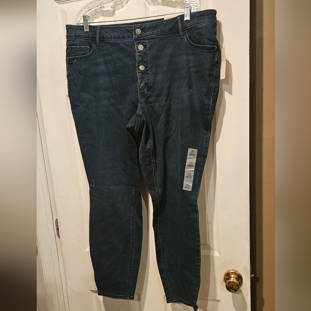 OLD NAVY ROCKSTAR SUPER SKINNY JEANS